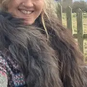 Sheepskin 'feather boa' image 8