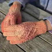 Hand dyed gloves - M image 3