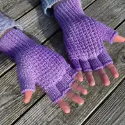 Hand dyed fingerless gloves M image 3