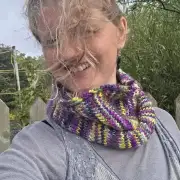 Hand Knitted thistle cowl image 2