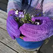 Hand dyed gloves - S image 3