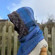 Two Sisters Tweeds Hooded scarf image 3