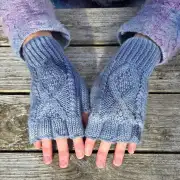 Hand dyed fingerless gloves M image 4
