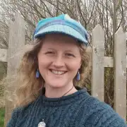 Two Sisters Tweed cap hat 58cm image 1