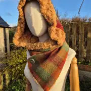 Three Sisters Tweed Hooded scarf image 3