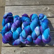 Hand-Dyed Yarn: 100% Merino, 4 ply x5 image 1