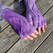 Hand dyed fingerless gloves M image 2