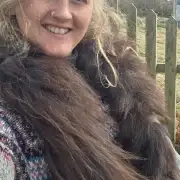 Sheepskin 'feather boa' image 9
