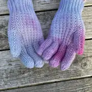 Hand dyed gloves - M image 3