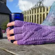 Hand dyed fingerless gloves M image 1