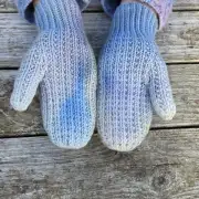 Hand dyed mittens - S image 5