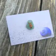Painted sea glass pin badge image 1