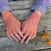 Hand dyed fingerless gloves XS image 2