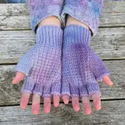 Hand dyed fingerless gloves M image 4