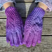 Hand dyed gloves - S image 5