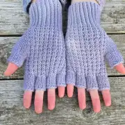 Hand dyed fingerless gloves M image 4