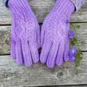 Hand dyed gloves - M image 5