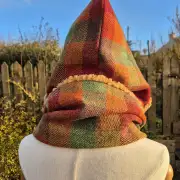 Three Sisters Tweed Hooded scarf image 5
