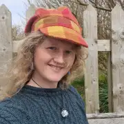 Two Sisters Tweed cap hat 55cm image 2
