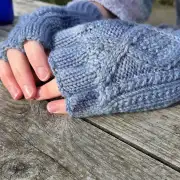 Hand dyed fingerless gloves M image 2