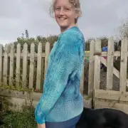 Hand dyed merino wool jumper M image 3