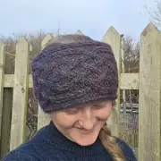 Hand Knitted merino blend neckwarmer image 3