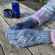 Hand dyed gloves - L image 1