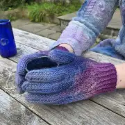 Hand dyed gloves - XS image 1