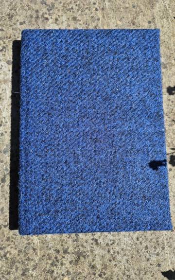 Tweed Books A5