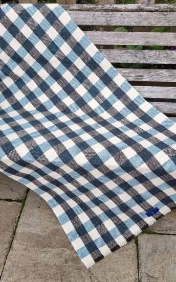 Gotland x Hebridean and Merino tweed throw
