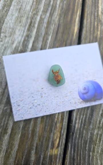 Painted sea glass pin badge