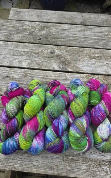 Hand-Dyed Yarn: 100% Merino, 4 ply x5