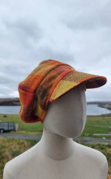 Two Sisters Tweed cap hat 58cm