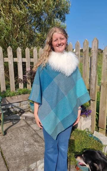 Two Sisters Tweeds Poncho Cloak