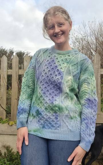 Hand dyed merino wool jumper M