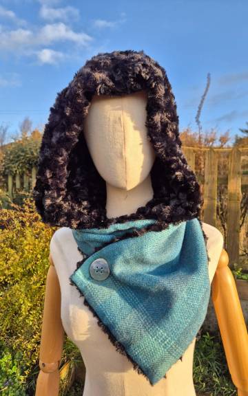 Three Sisters Tweed Hooded scarf