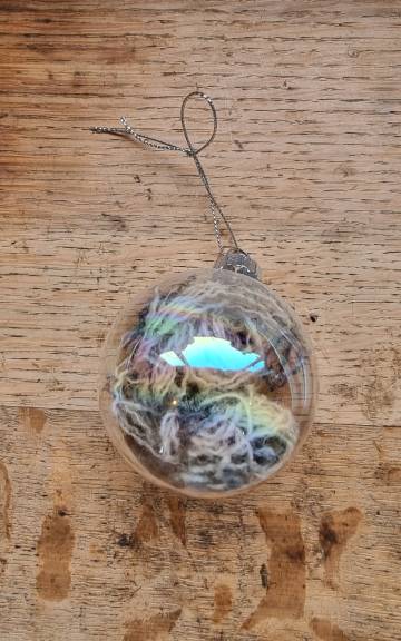 Yarn ends bauble
