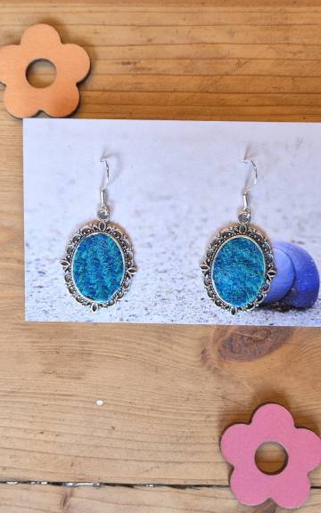 Three Sisters Tweed necklace