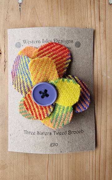 Amor Tweed brooch