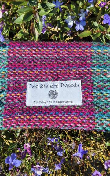 Two Sisters Tweed Zip Purse