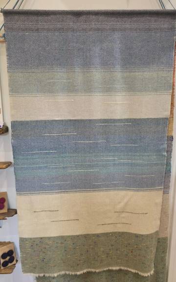 Three Sisters Tweed landscape wall hanging - 1 4