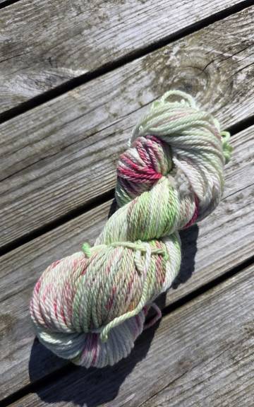 Hand-Dyed Yarn: 100% Merino, aran - 7