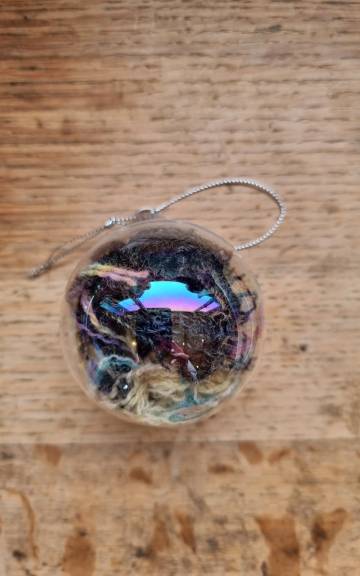 Yarn ends bauble