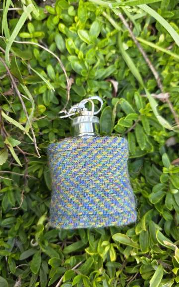 Hipflask keyring with Harris Tweed cover