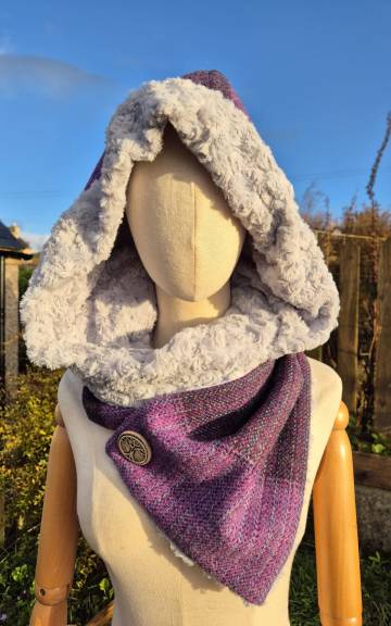 Three Sisters Tweed Hooded scarf