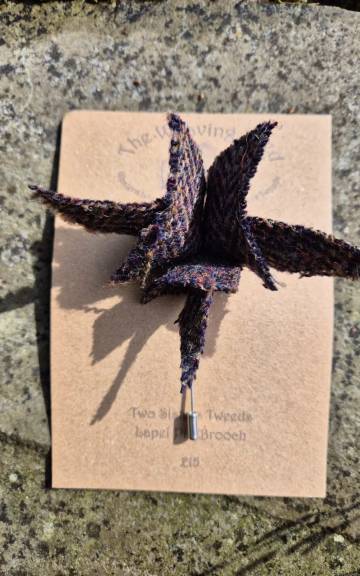 Tweed lapel pin brooch