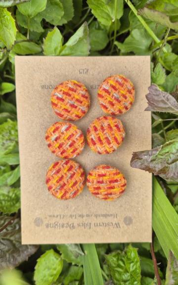 Two Sisters Tweed buttons - 9 2