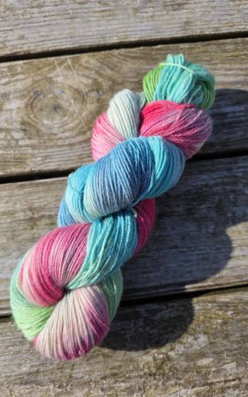 Hand-Dyed Yarn: Bluefaced Leicester,  4 ply