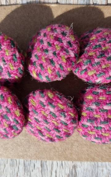 Three Sisters Tweed Buttons - 1 10