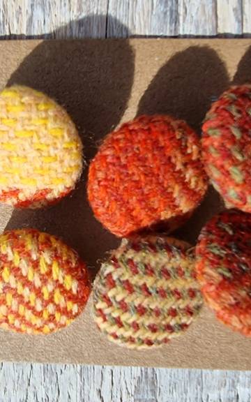Three Sisters Tweed Buttons - 5 2
